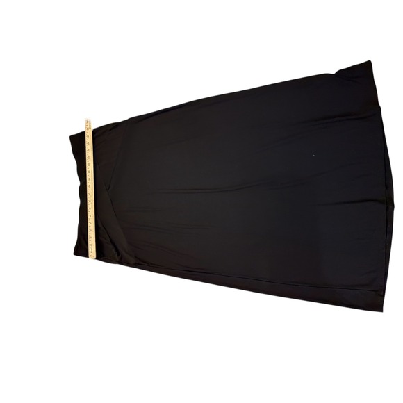 ECI Woman Black Maxi Skirt Flowy Comfortable Plus Size 1X - Picture 4 of 5
